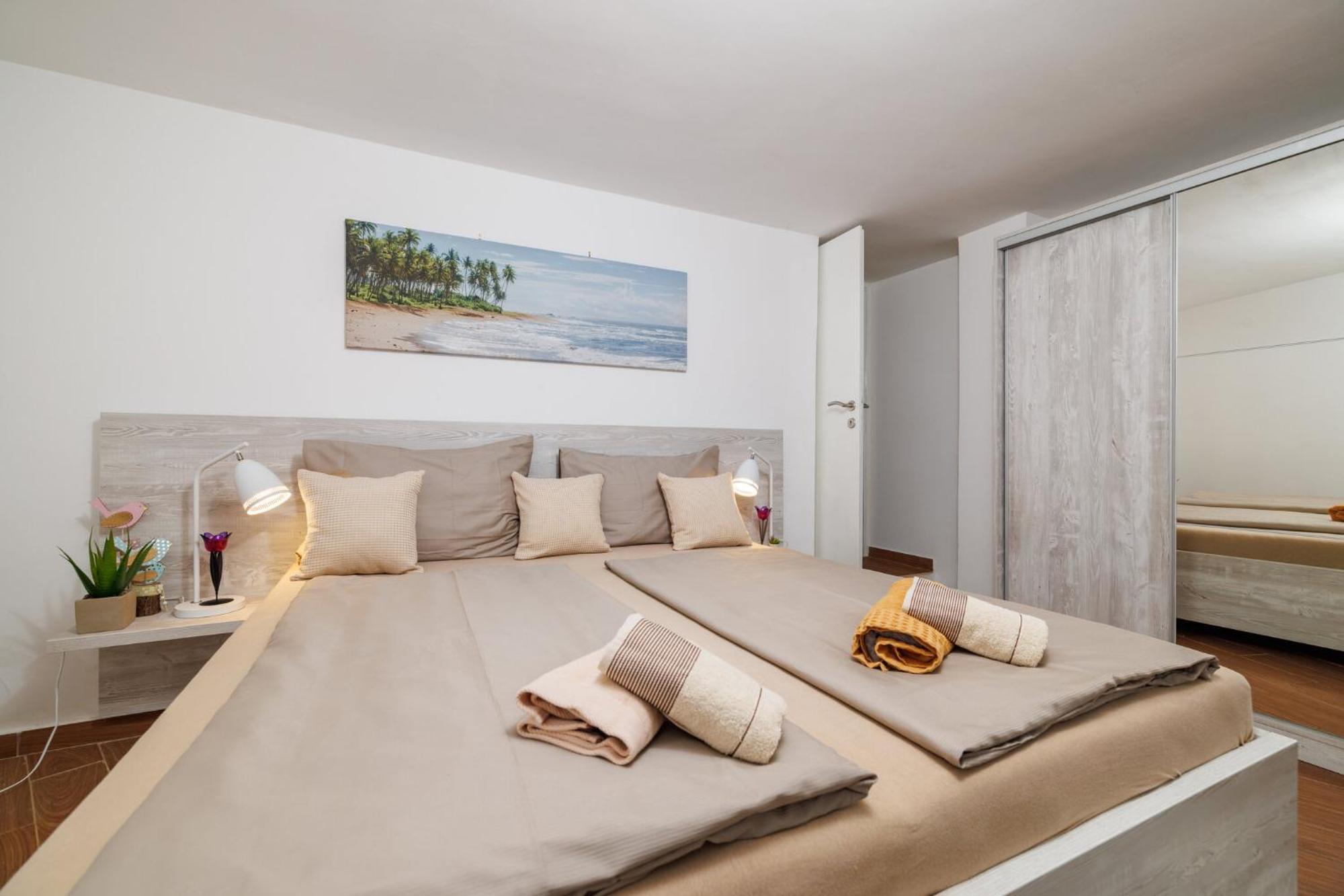 Apartamento Julia Selce 4,5 Exterior foto